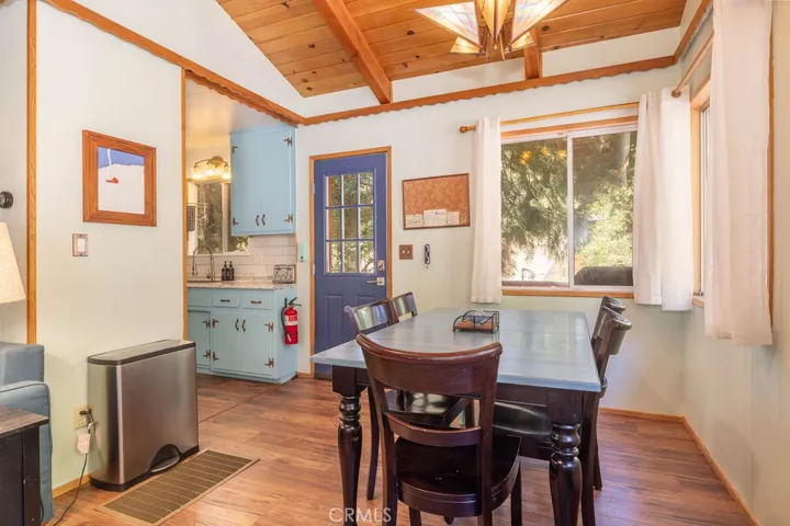 2383 Secret, Running Springs, California 92382