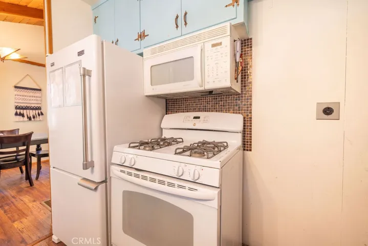 2383 Secret, Running Springs, California 92382
