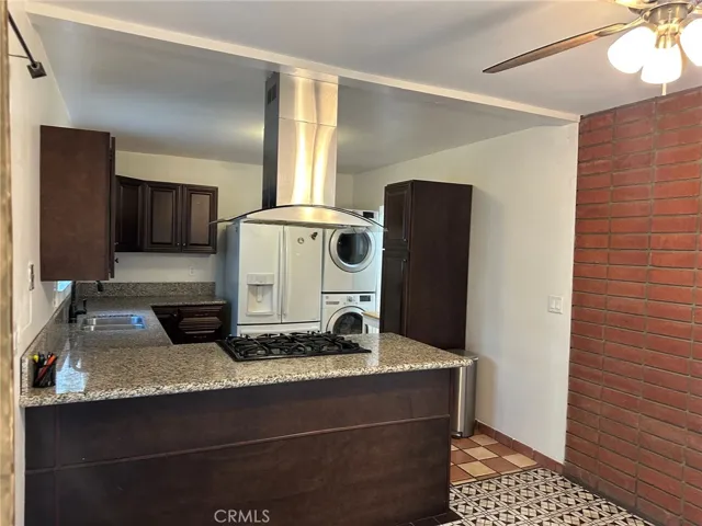 11111 S Osage, Inglewood, California 90304