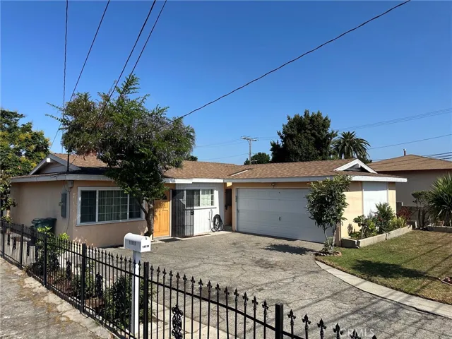 11111 S Osage, Inglewood, California 90304