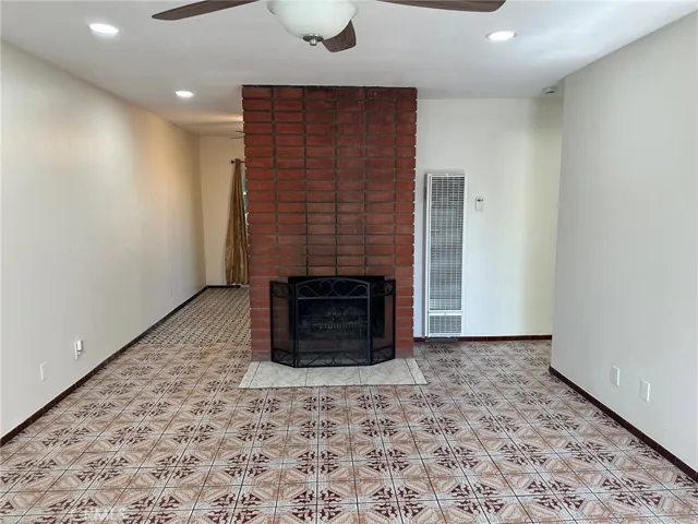 11111 S Osage, Inglewood, California 90304