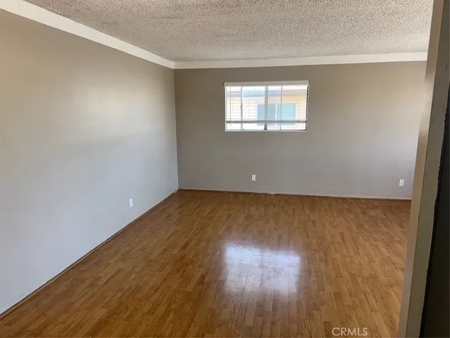 2057 Calle La Sombra 4, Simi Valley, California 93063