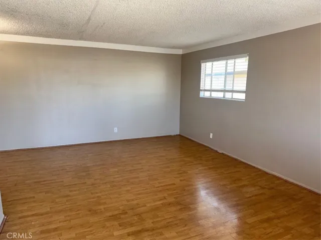 2057 Calle La Sombra 4, Simi Valley, California 93063
