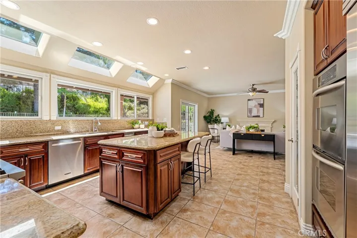 970 S Barton Court, Anaheim Hills, California 92808