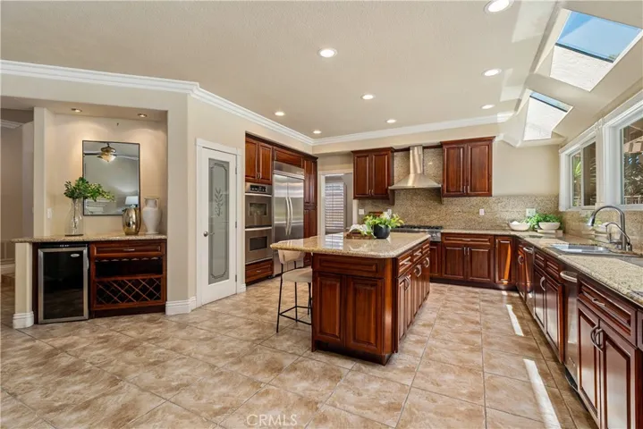 970 S Barton Court, Anaheim Hills, California 92808