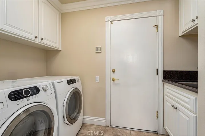 970 S Barton Court, Anaheim Hills, California 92808