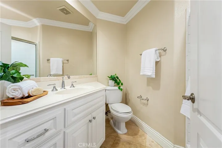 970 S Barton Court, Anaheim Hills, California 92808