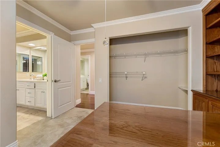 970 S Barton Court, Anaheim Hills, California 92808