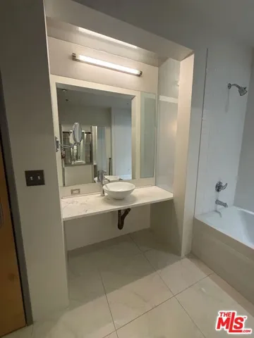 1850 Industrial Street 114, Los Angeles, California 90021