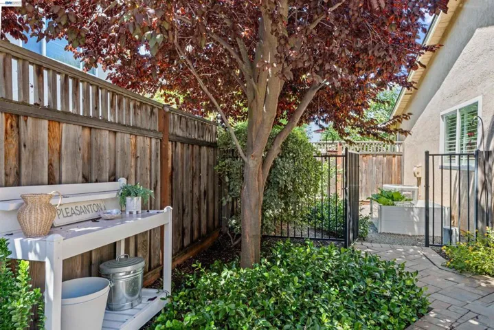 2533 Larrikeet Ct, Pleasanton, California 94566