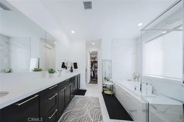 19032 Carranza, Saugus, California 91350
