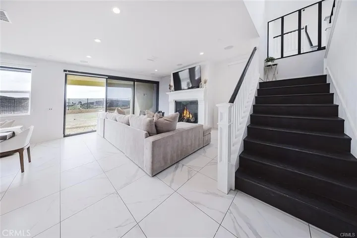 19032 Carranza, Saugus, California 91350