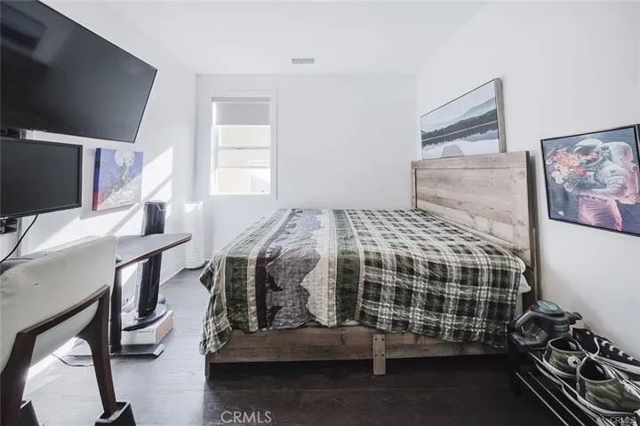 19032 Carranza, Saugus, California 91350