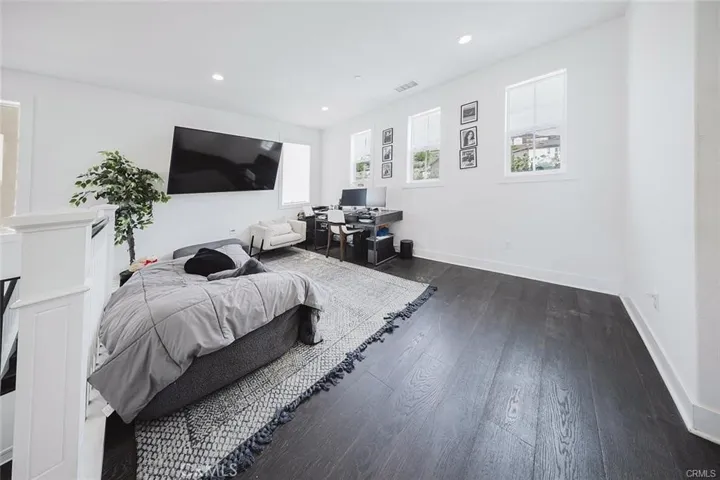 19032 Carranza, Saugus, California 91350