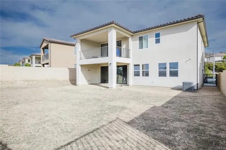 19032 Carranza, Saugus, California 91350