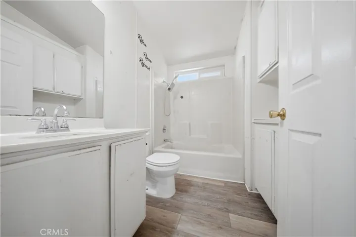 2121 E Avenue I 73, Lancaster, California 93535