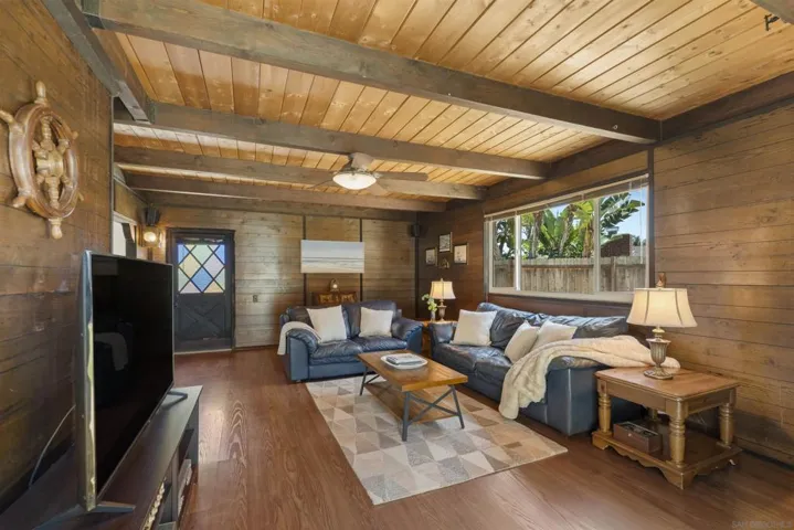 6935 Batista St, San Diego, California 92111