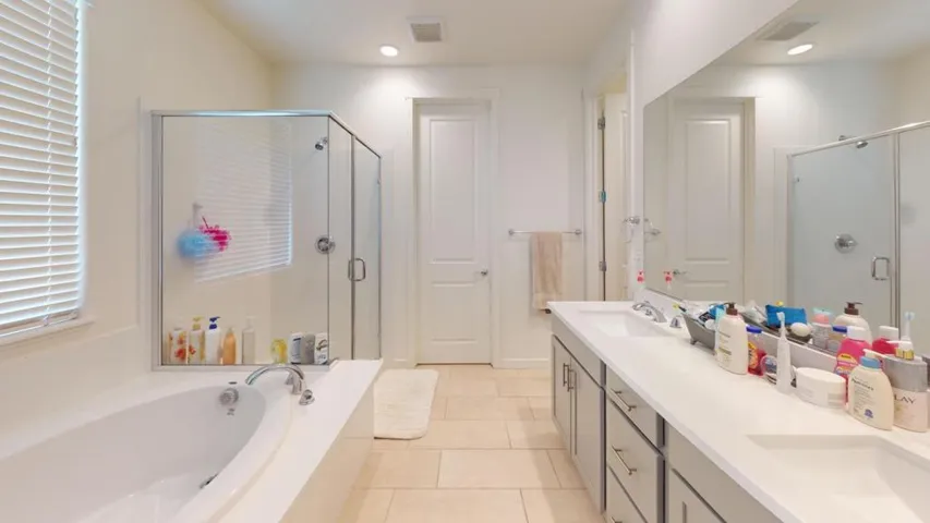 450 Thistle Street, Hollister, California 95023