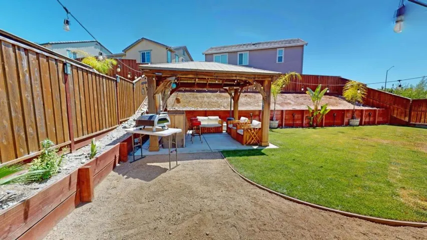 450 Thistle Street, Hollister, California 95023
