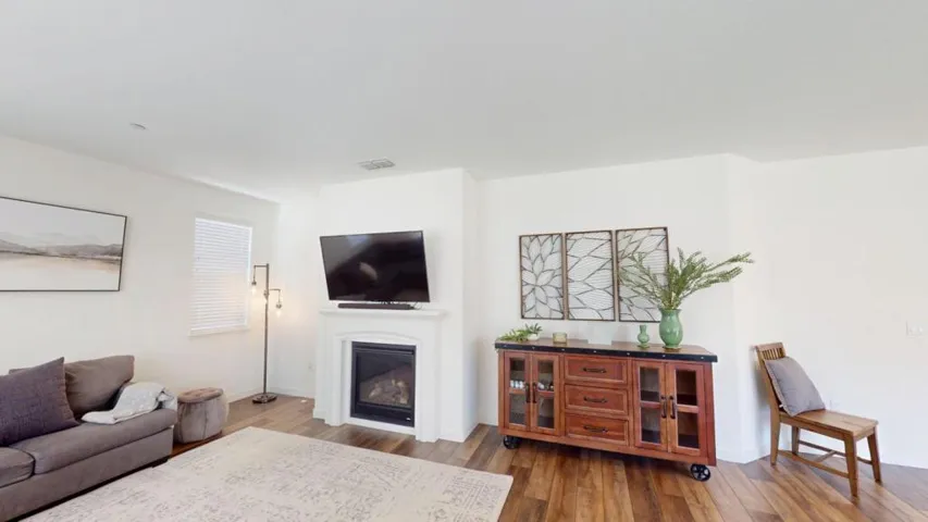 450 Thistle Street, Hollister, California 95023