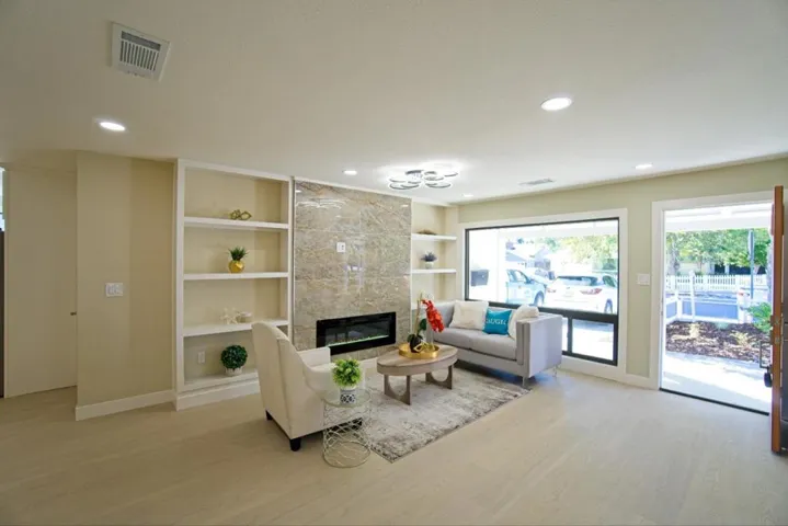 13742 Highwood Drive, San Jose, California 95127