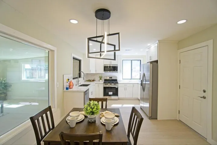 13742 Highwood Drive, San Jose, California 95127