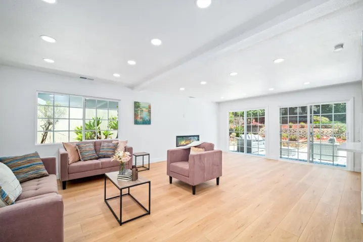 7043 Bobhird Drive, San Diego, California 92119