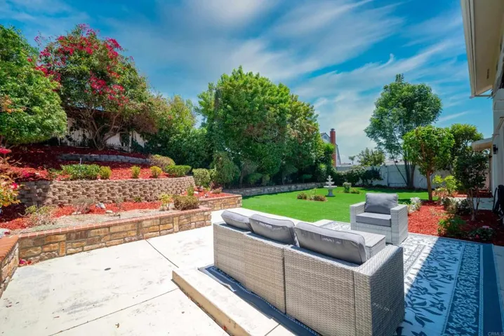 7043 Bobhird Drive, San Diego, California 92119
