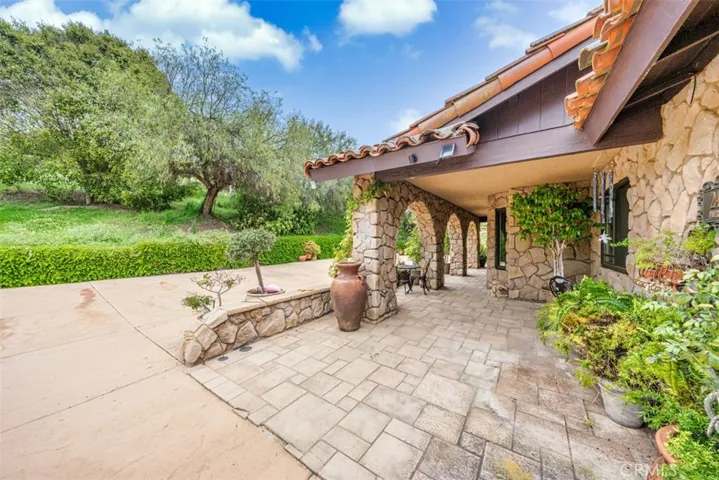 24405 Fuerte Road, Temecula, California 92590