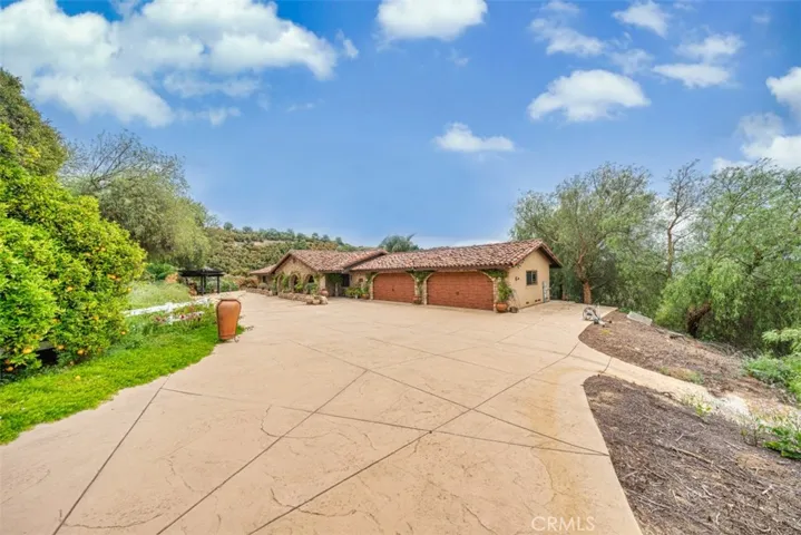 24405 Fuerte Road, Temecula, California 92590