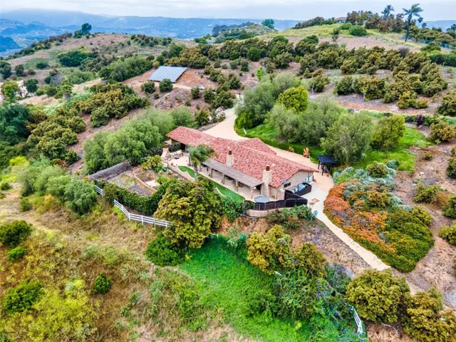 24405 Fuerte Road, Temecula, California 92590