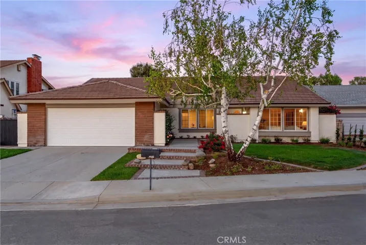 25660 Lochmoor Road, Valencia, California 91355