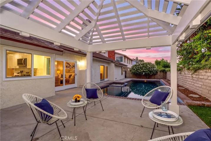 25660 Lochmoor Road, Valencia, California 91355