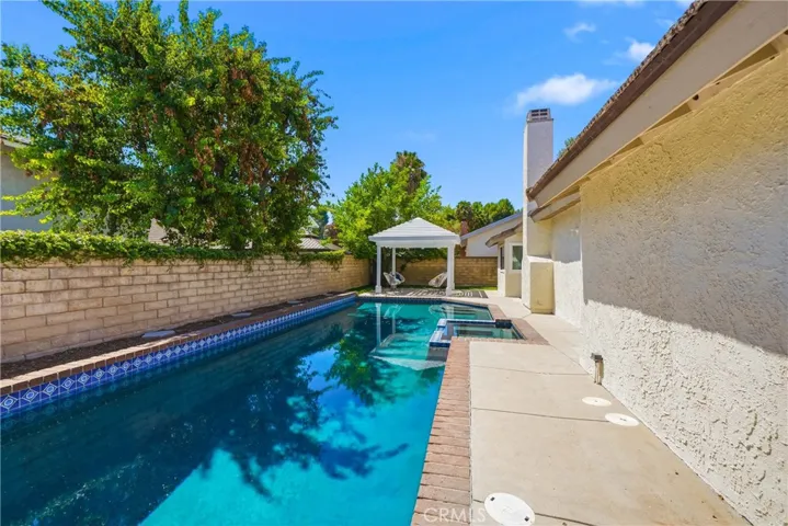 25660 Lochmoor Road, Valencia, California 91355