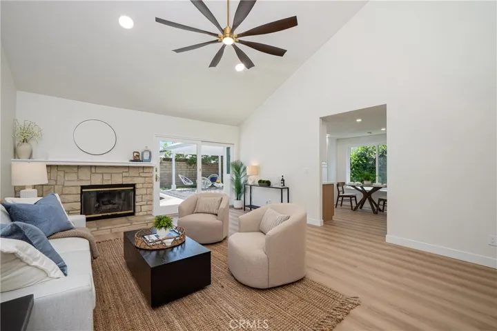 25660 Lochmoor Road, Valencia, California 91355