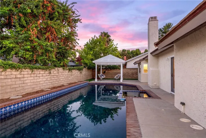 25660 Lochmoor Road, Valencia, California 91355
