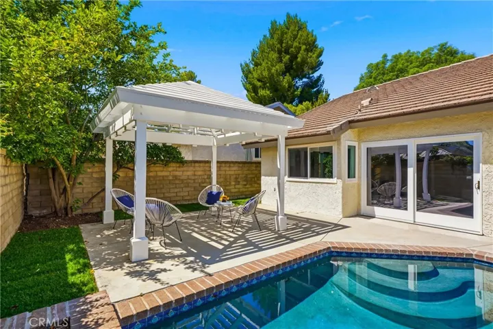 25660 Lochmoor Road, Valencia, California 91355