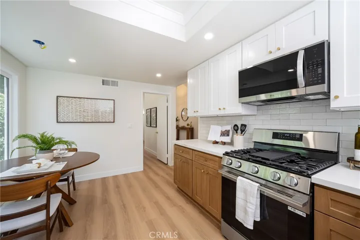 25660 Lochmoor Road, Valencia, California 91355