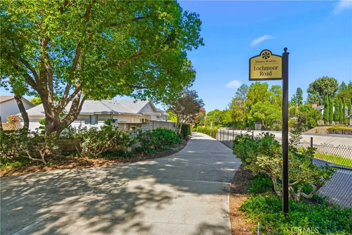 25660 Lochmoor Road, Valencia, California 91355