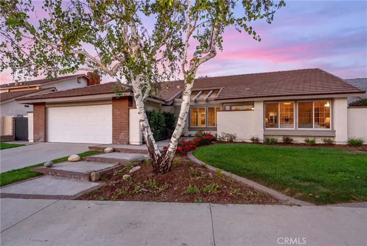 25660 Lochmoor Road, Valencia, California 91355