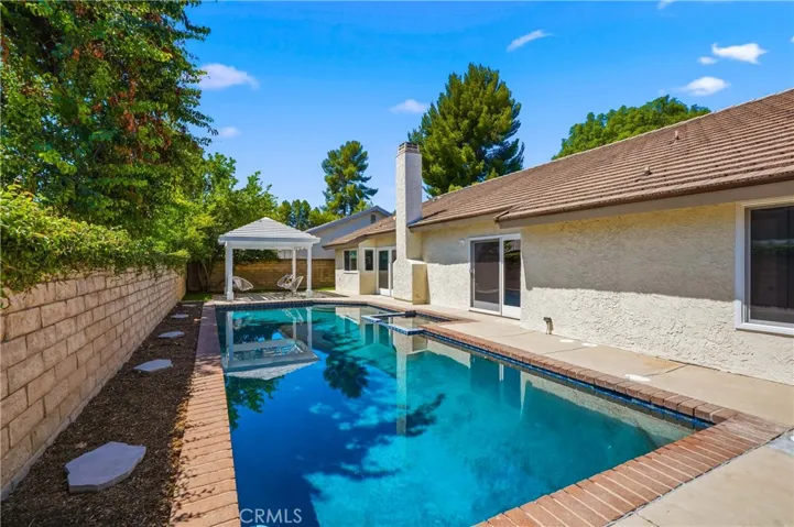 25660 Lochmoor Road, Valencia, California 91355