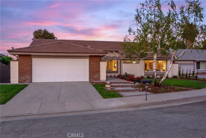 25660 Lochmoor Road, Valencia, California 91355