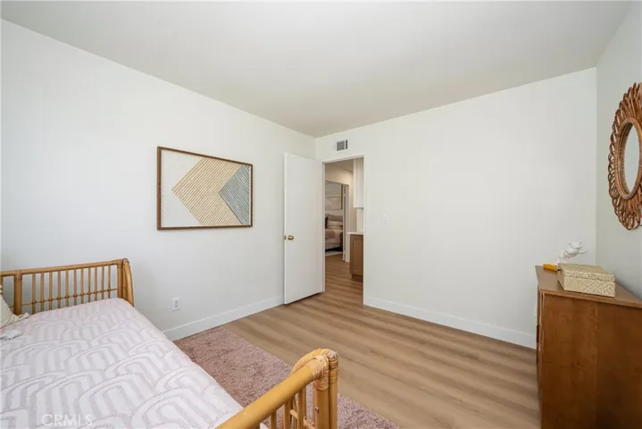 25660 Lochmoor Road, Valencia, California 91355