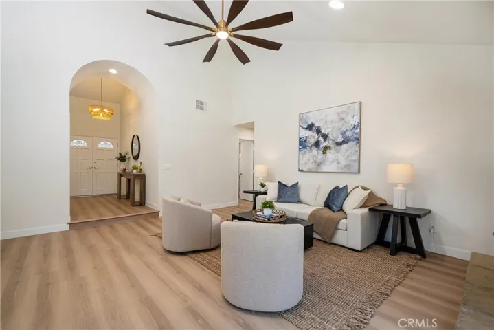 25660 Lochmoor Road, Valencia, California 91355