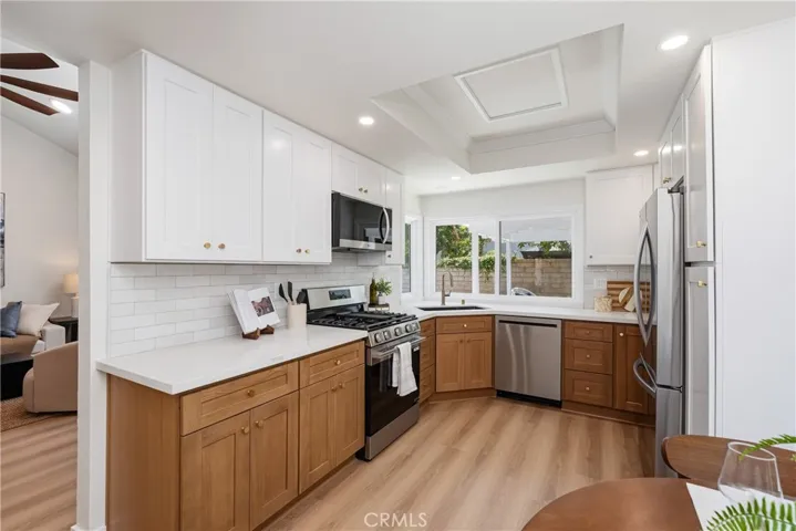 25660 Lochmoor Road, Valencia, California 91355