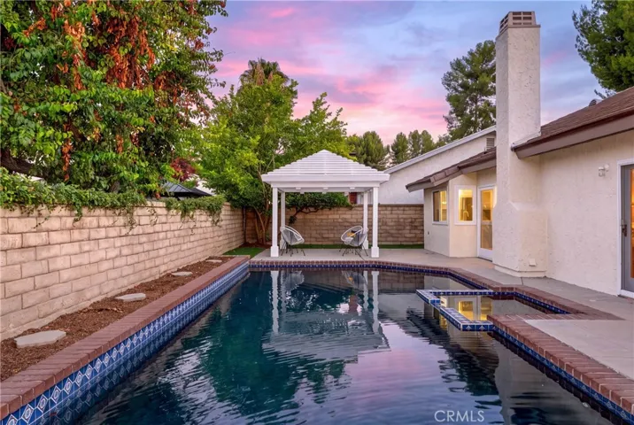 25660 Lochmoor Road, Valencia, California 91355