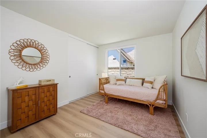 25660 Lochmoor Road, Valencia, California 91355