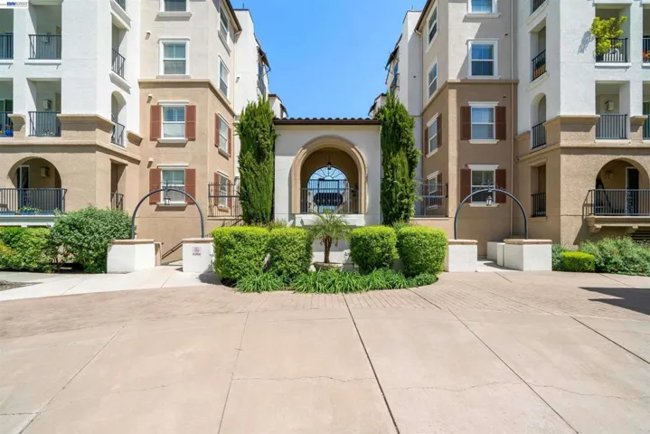 3290 Maguire Way 412, Dublin, California 94568