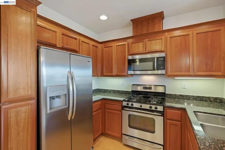 3290 Maguire Way 412, Dublin, California 94568
