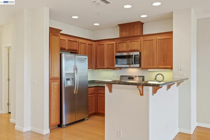 3290 Maguire Way 412, Dublin, California 94568